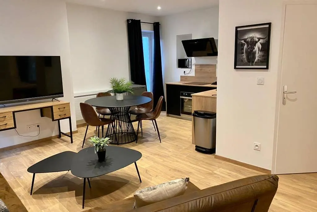 Appartement Proche Gare Neuf, Ambiance Highland Valence