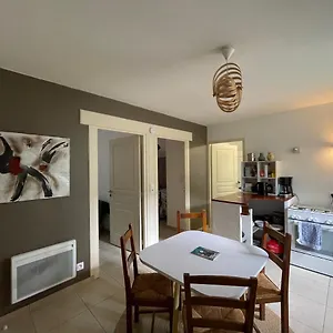  Appartement De La Fontaine France